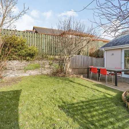 3 Bed In 86665 Bude