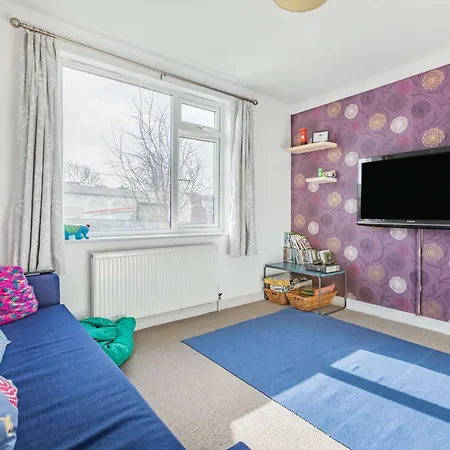 Holiday home 3 Bed In 86665 Bude