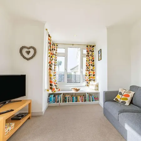 3 Bed In 86665 Bude